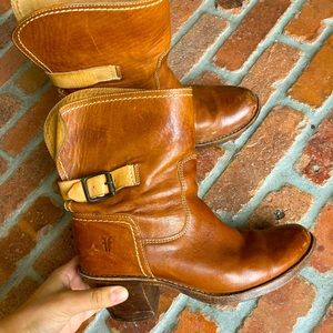Frye Carmen Shortie Boots!